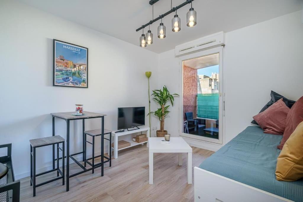 Appartement Climatise Avec Terrasse Tout Equipe A 5Min De La Gare St Charles Marseille Eksteriør bilde