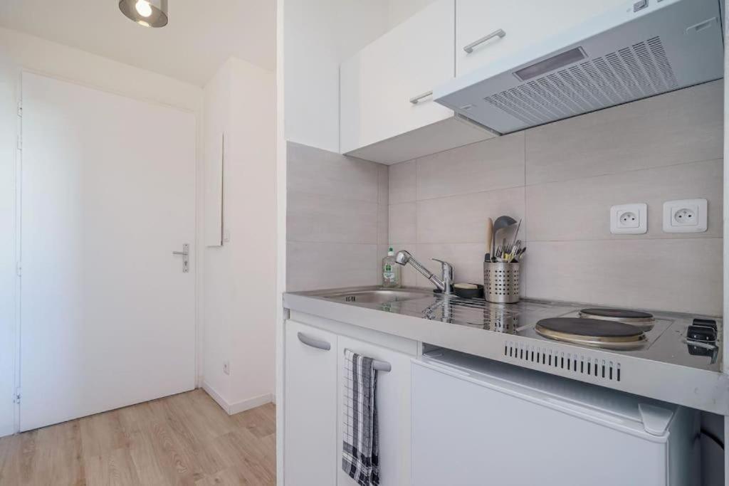 Appartement Climatise Avec Terrasse Tout Equipe A 5Min De La Gare St Charles Marseille Eksteriør bilde