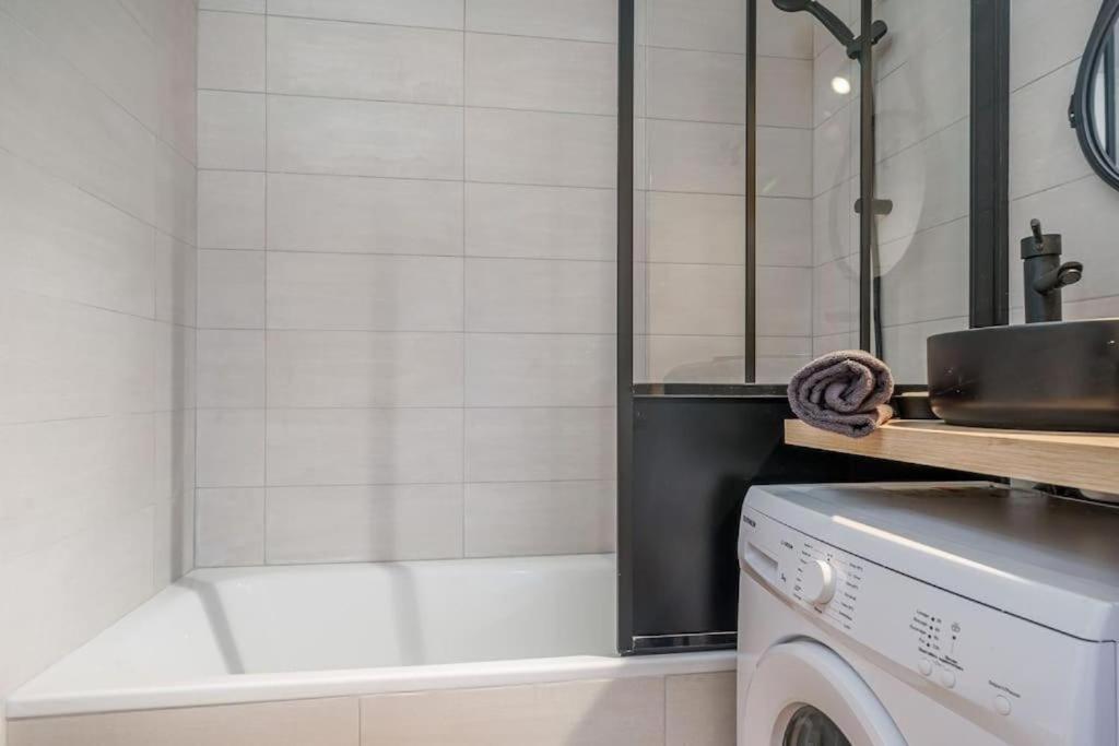 Appartement Climatise Avec Terrasse Tout Equipe A 5Min De La Gare St Charles Marseille Eksteriør bilde